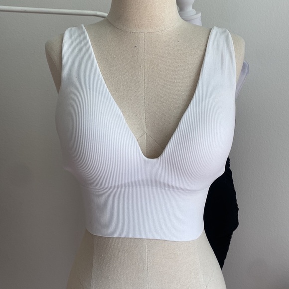 Bralette🌺 - Picture 3 of 6